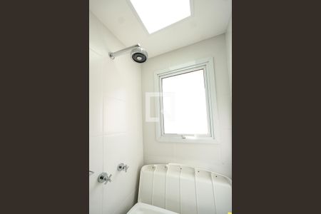 Apartamento à venda com 127m², 3 quartos e 3 vagas Apartamento à venda com 127m², 3 quartos e 3 vagasChuveiro