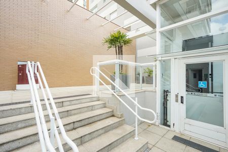 Apartamento à venda com 127m², 3 quartos e 3 vagas Apartamento à venda com 127m², 3 quartos e 3 vagasEntrada