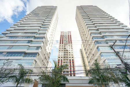 Apartamento à venda com 127m², 3 quartos e 3 vagas Apartamento à venda com 127m², 3 quartos e 3 vagasFachada