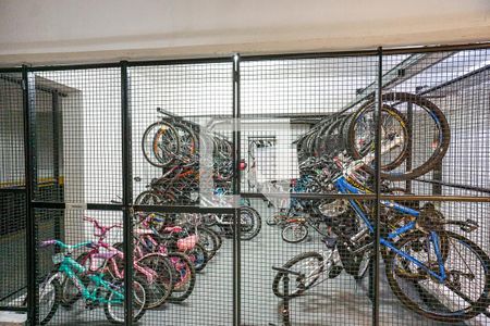 Apartamento à venda com 127m², 3 quartos e 3 vagas Apartamento à venda com 127m², 3 quartos e 3 vagasBicicletário