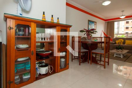 Apartamento para alugar com 120m², 3 quartos e 1 vaga Apartamento para alugar com 120m², 3 quartos e 1 vagaSala de Jantar