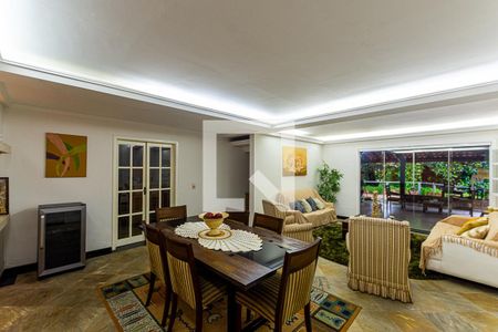 Sala de casa à venda com 5 quartos, 228m² em Badu, Niterói