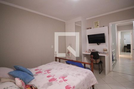 Casa de condomínio à venda com 220m², 3 quartos e 3 vagasQuarto