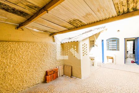 Casa à venda com 77m², 2 quartos e 1 vagaQuintal