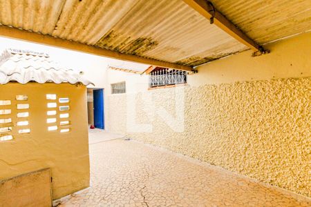 Casa à venda com 77m², 2 quartos e 1 vagaQuintal