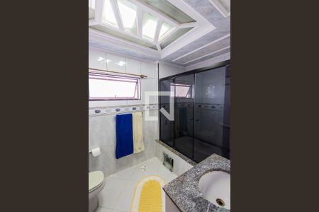 Apartamento à venda com 126m², 3 quartos e 2 vagas Apartamento à venda com 126m², 3 quartos e 2 vagasBanheiro da Suíte