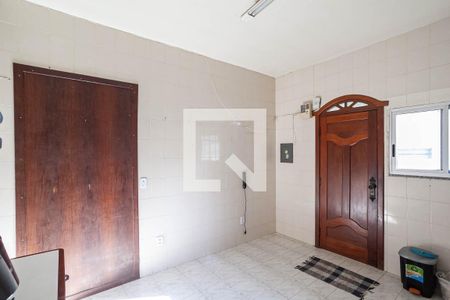 Casa à venda com 180m², 3 quartos e 3 vagas Casa à venda com 180m², 3 quartos e 3 vagasCozinha