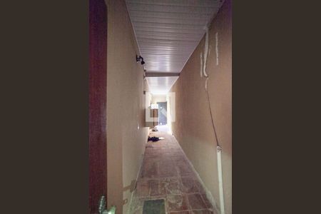 Casa à venda com 180m², 3 quartos e 3 vagas Casa à venda com 180m², 3 quartos e 3 vagasCorredor