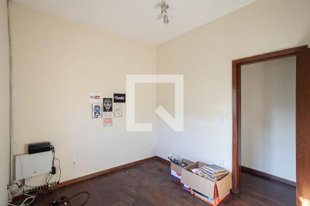 Casa à venda com 180m², 3 quartos e 3 vagas Casa à venda com 180m², 3 quartos e 3 vagasQuarto 2