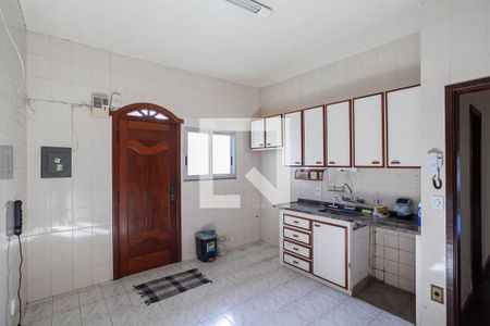 Casa à venda com 180m², 3 quartos e 3 vagas Casa à venda com 180m², 3 quartos e 3 vagasCozinha