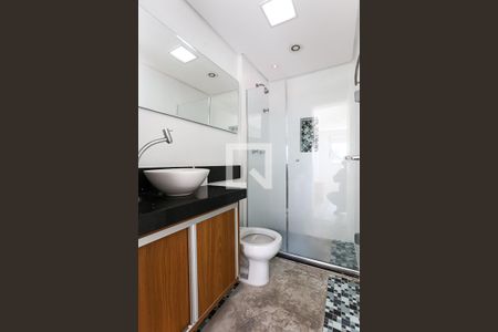 Banheiro de apartamento para alugar com 2 quartos, 73m² em Jardim Ampliação, São Paulo