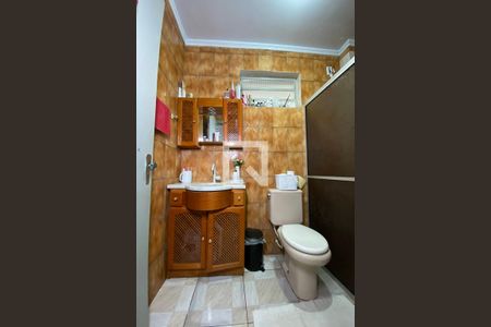 Casa à venda com 210m², 6 quartos e 2 vagasBanheiro