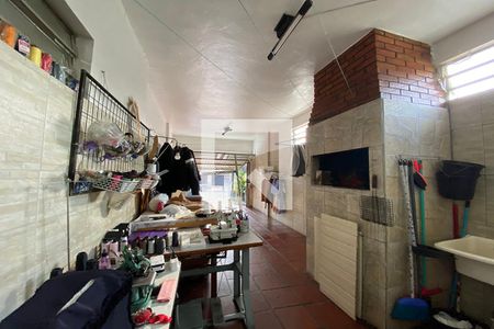 Casa à venda com 210m², 6 quartos e 2 vagasÁrea de Serviço