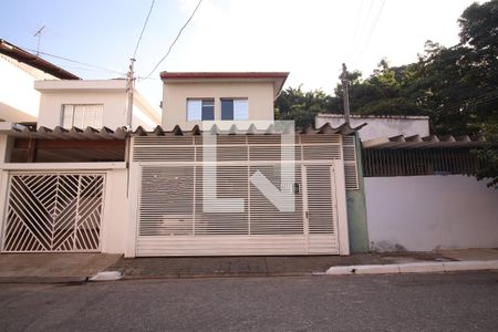 Casa à venda com 140m², 3 quartos e 2 vagasFachada