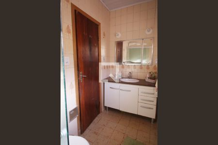 Casa à venda com 140m², 3 quartos e 2 vagasBanheiro