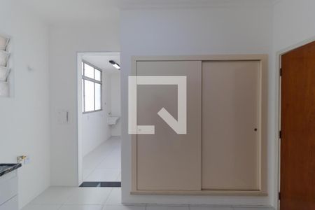 Apartamento à venda com 101m², 2 quartos e 1 vagaCozinha