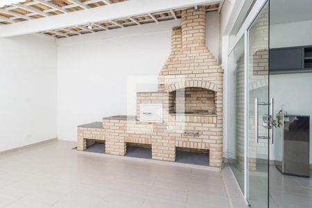 Casa para alugar com 300m², 4 quartos e 3 vagas Casa para alugar com 300m², 4 quartos e 3 vagasÁrea comum - Churrasqueira