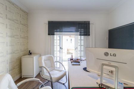 Casa para alugar com 300m², 4 quartos e 3 vagas Casa para alugar com 300m², 4 quartos e 3 vagasQuarto 3 - Suíte
