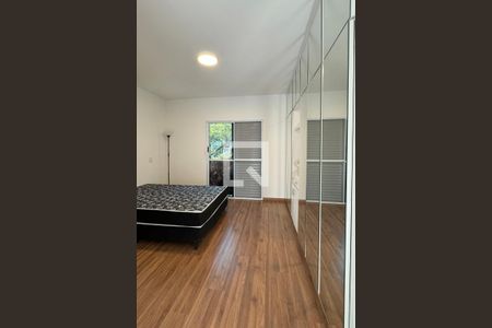 Casa de condomínio à venda com 320m², 4 quartos e 4 vagasSuíte 2