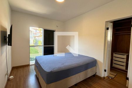 Casa de condomínio à venda com 320m², 4 quartos e 4 vagasSuíte 1