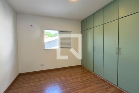 Casa de condomínio à venda com 320m², 4 quartos e 4 vagasQuarto 3