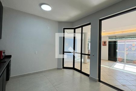 Casa de condomínio à venda com 320m², 4 quartos e 4 vagasCozinha