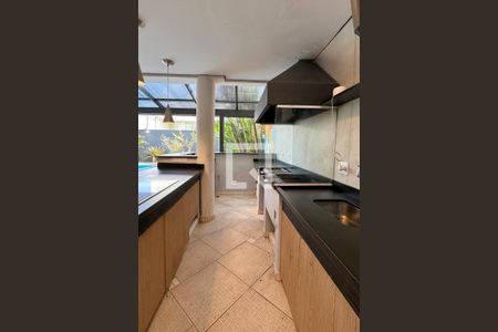 Casa de condomínio à venda com 320m², 4 quartos e 4 vagasChurrasqueira