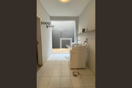 Casa de condomínio à venda com 320m², 4 quartos e 4 vagasÁrea de Serviço