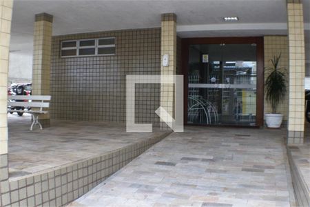 Apartamento à venda com 68m², 2 quartos e 1 vagaFachada e portaria