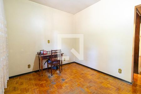 Casa à venda com 178m², 3 quartos e 4 vagasSuíte