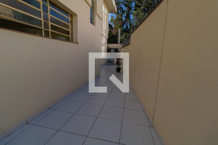 Casa à venda com 178m², 3 quartos e 4 vagasQuintal