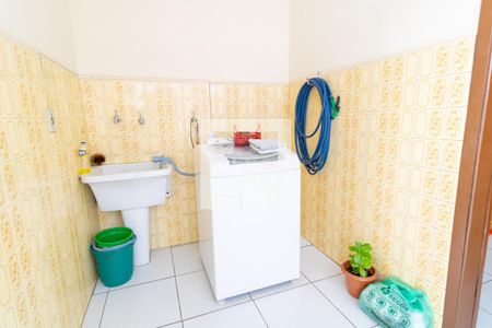 Casa à venda com 178m², 3 quartos e 4 vagasÁrea de Serviço