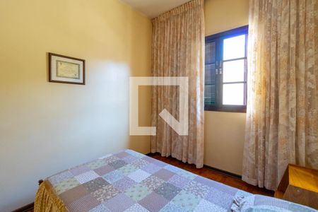 Casa à venda com 178m², 3 quartos e 4 vagasQuarto 2