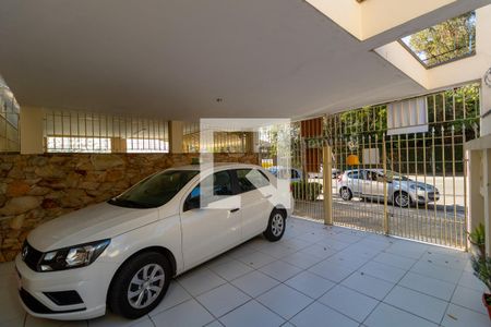 Casa à venda com 178m², 3 quartos e 4 vagasGaragem