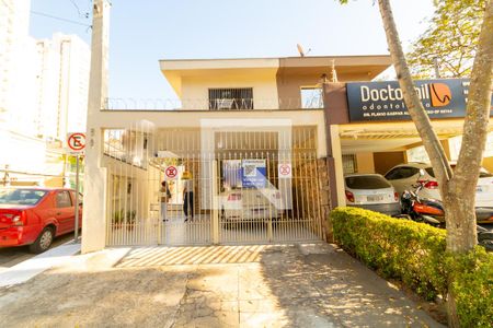 Casa à venda com 178m², 3 quartos e 4 vagasFachada