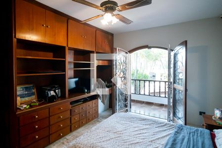 Casa à venda com 800m², 4 quartos e 4 vagas Casa à venda com 800m², 4 quartos e 4 vagasQuarto 2