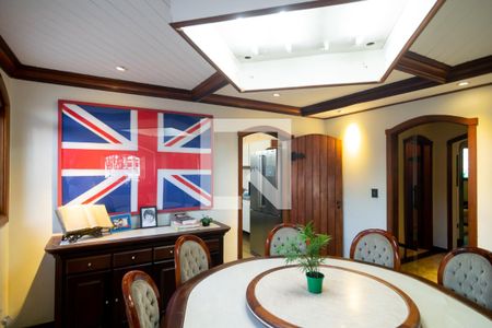 Casa à venda com 800m², 4 quartos e 4 vagas Casa à venda com 800m², 4 quartos e 4 vagasCopa