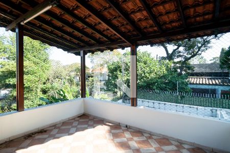 Casa à venda com 800m², 4 quartos e 4 vagas Casa à venda com 800m², 4 quartos e 4 vagasVaranda Quarto 1 e Suíte 3