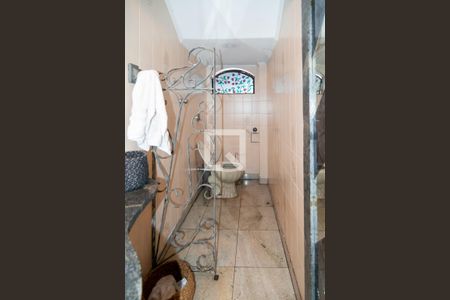 Casa à venda com 800m², 4 quartos e 4 vagas Casa à venda com 800m², 4 quartos e 4 vagasLavabo