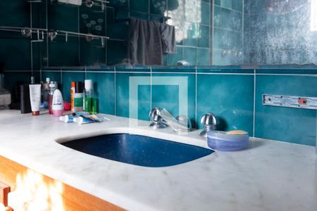 Casa à venda com 800m², 4 quartos e 4 vagas Casa à venda com 800m², 4 quartos e 4 vagasBanheiro Quarto 3 - Suíte