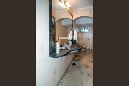 Casa à venda com 800m², 4 quartos e 4 vagas Casa à venda com 800m², 4 quartos e 4 vagasLavabo