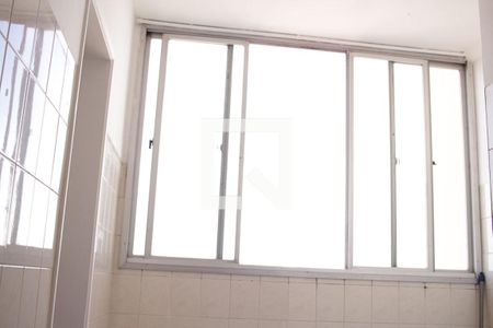 Apartamento à venda com 70m², 3 quartos e 1 vaga Apartamento à venda com 70m², 3 quartos e 1 vagaLavanderia