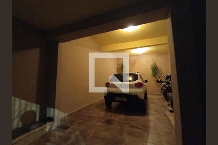 Casa à venda com 134m², 3 quartos e 2 vagas Casa à venda com 134m², 3 quartos e 2 vagasGaragem