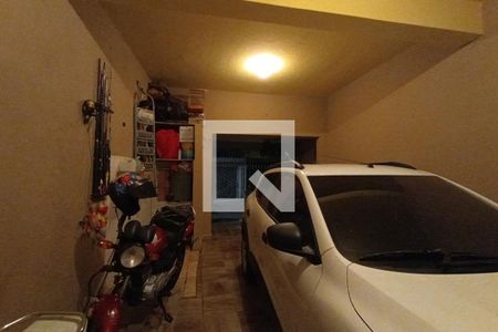 Casa à venda com 134m², 3 quartos e 2 vagas Casa à venda com 134m², 3 quartos e 2 vagasGaragem