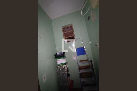 Casa à venda com 134m², 3 quartos e 2 vagas Casa à venda com 134m², 3 quartos e 2 vagasBanheiro Edícula