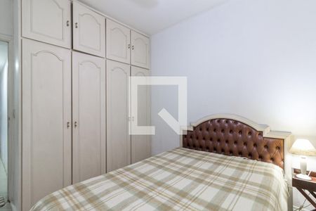 Apartamento à venda com 220m², 4 quartos e 3 vagas Apartamento à venda com 220m², 4 quartos e 3 vagasSuite 3