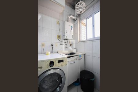 Apartamento à venda com 95m², 2 quartos e 2 vagas Apartamento à venda com 95m², 2 quartos e 2 vagasÁrea de serviço