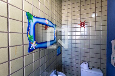 Apartamento para alugar com 680m², 4 quartos e 2 vagas Apartamento para alugar com 680m², 4 quartos e 2 vagasDetalhe do banheiro do salão