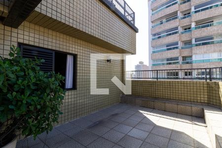 Apartamento para alugar com 680m², 4 quartos e 2 vagas Apartamento para alugar com 680m², 4 quartos e 2 vagasVaranda