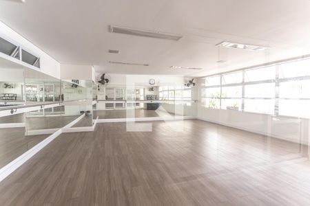 Apartamento à venda com 107m², 3 quartos e 2 vagas Apartamento à venda com 107m², 3 quartos e 2 vagasSala de ginástica